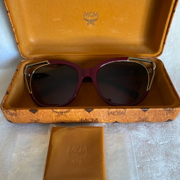 SOLD! NEW MCM 57mm Cat Eye Burgundy Sunglasses - Picture 7 of 15